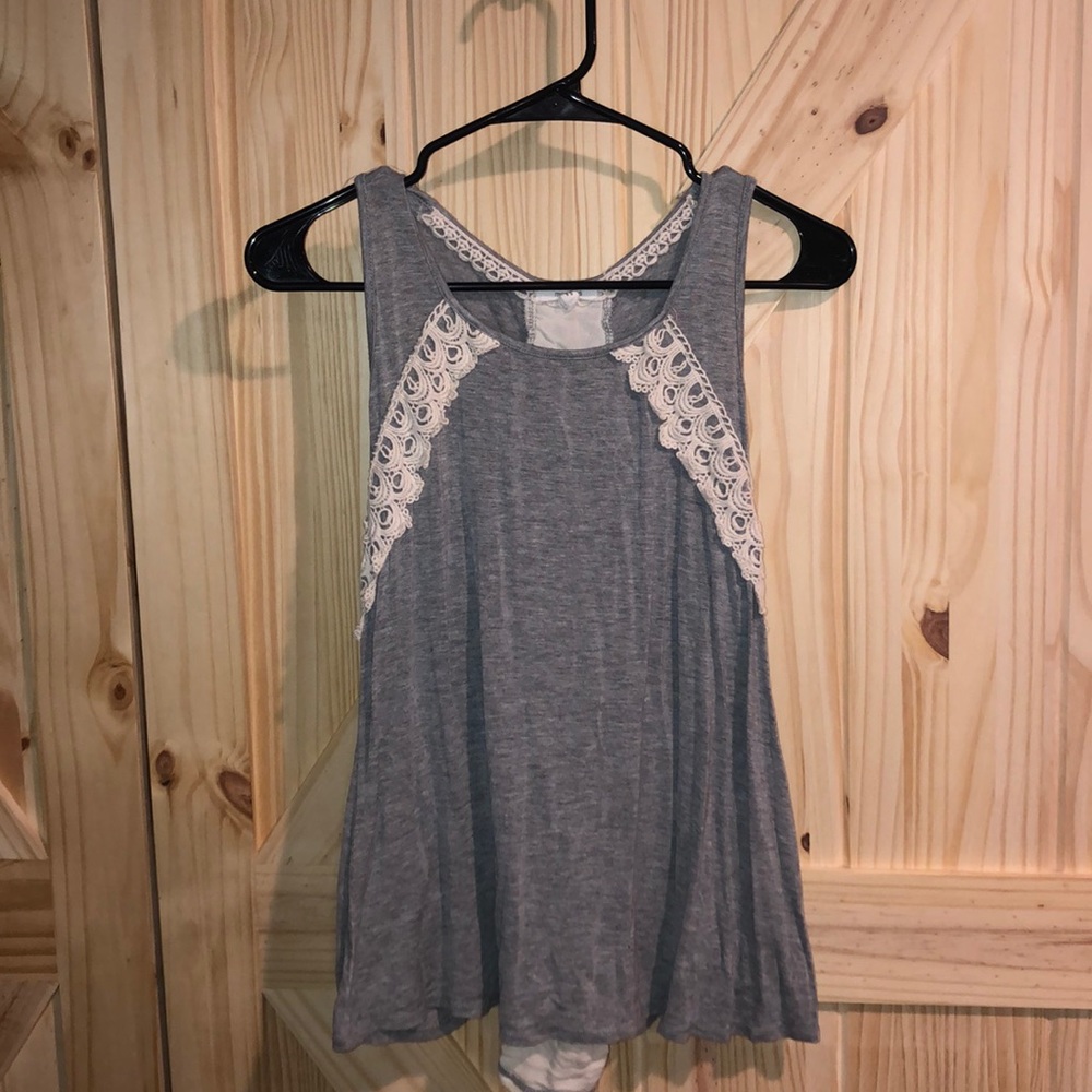 Sleeveless blouse